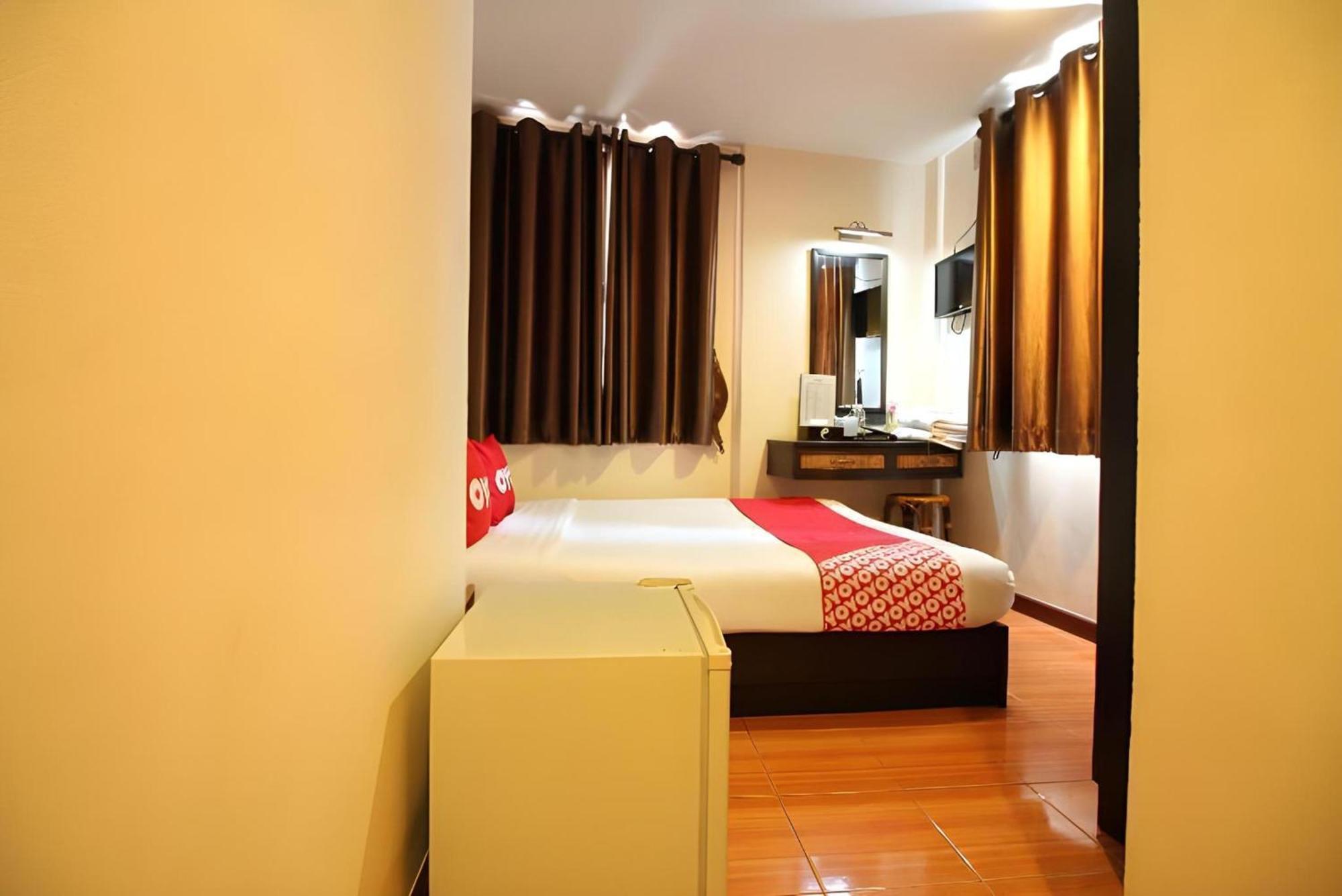 Pannee Lodge Khaosan - Sha Plus Bangkok Exterior photo